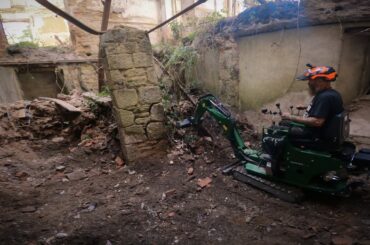 Uncovering the lost room, on the brink of collapse.