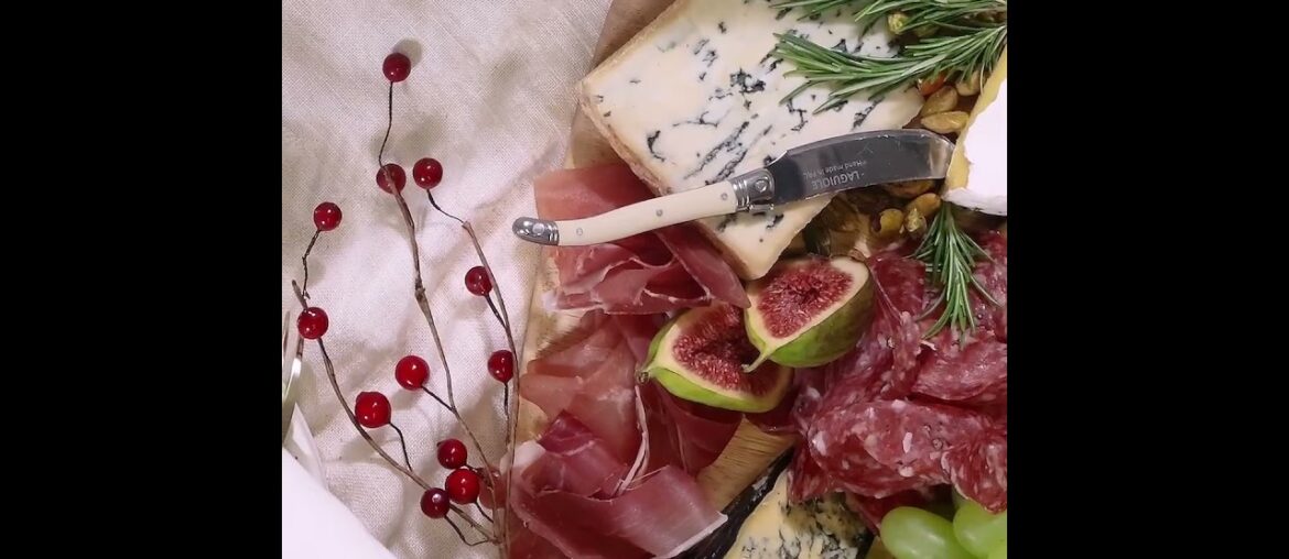 Christmas Veuve Premium LUXE Hamper 2023 Christmas Veuve Premium LUXE Hamper 2023