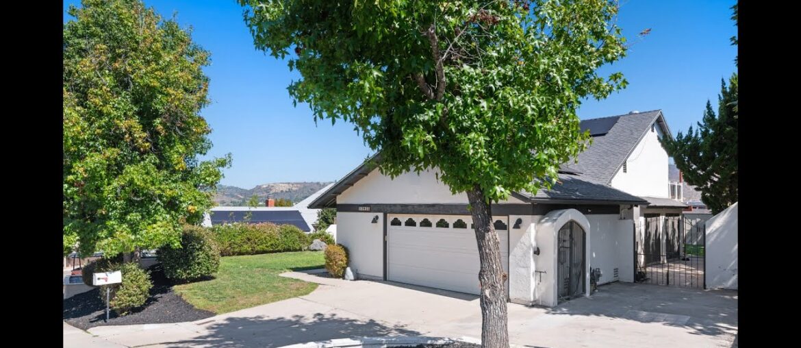 12933 Sunderland Street Poway, CA |