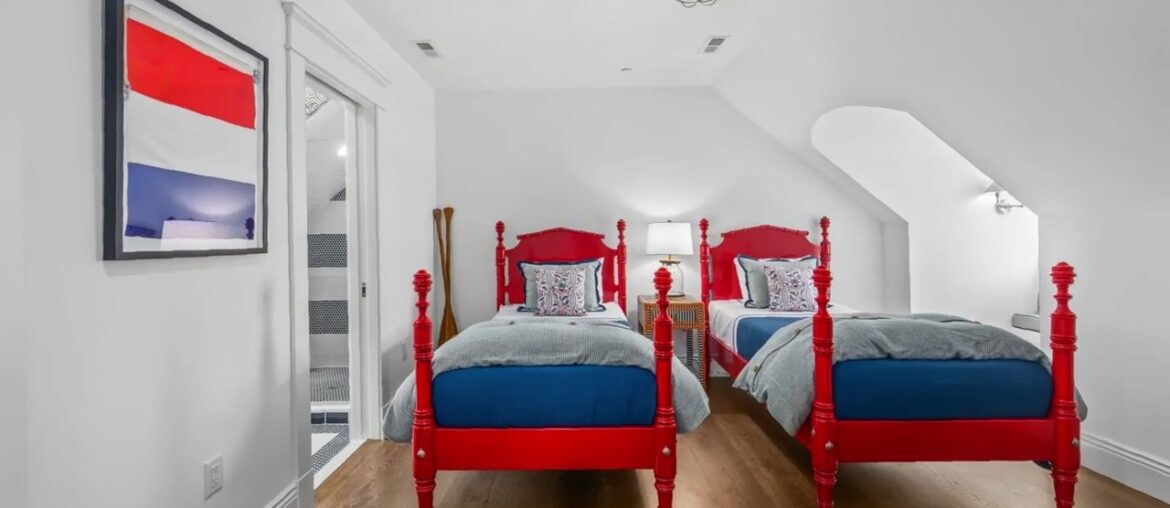 Eps 019 | Annapolis Waterfront Coastal Georgian | This Georgian-style estate Eps 019 | Annapolis Waterfront Coastal Georgian | This Georgian-style estate