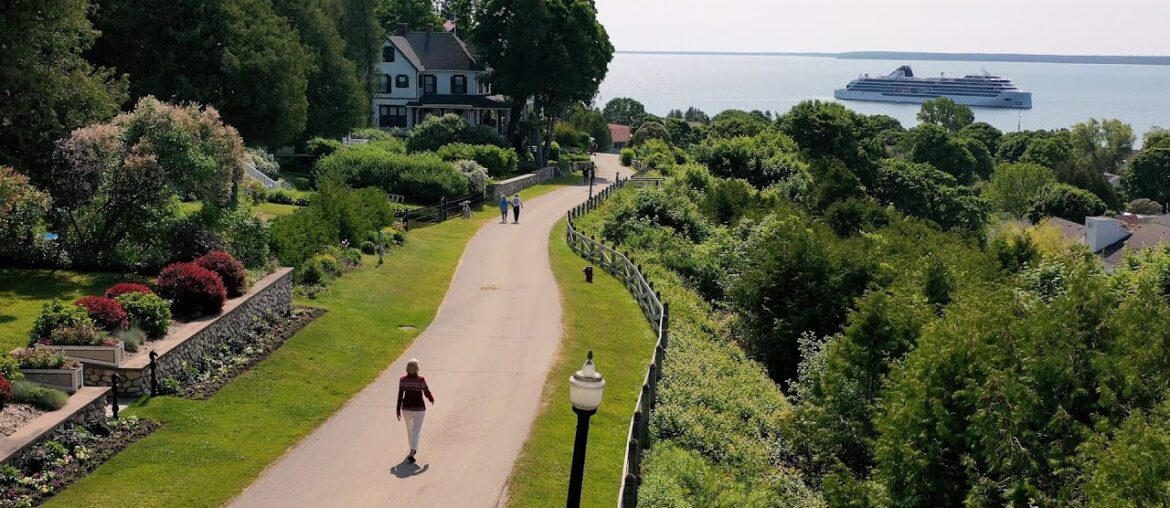 Discover the Great Lakes region with Jean Newman Glock Discover the Great Lakes region with Jean Newman Glock