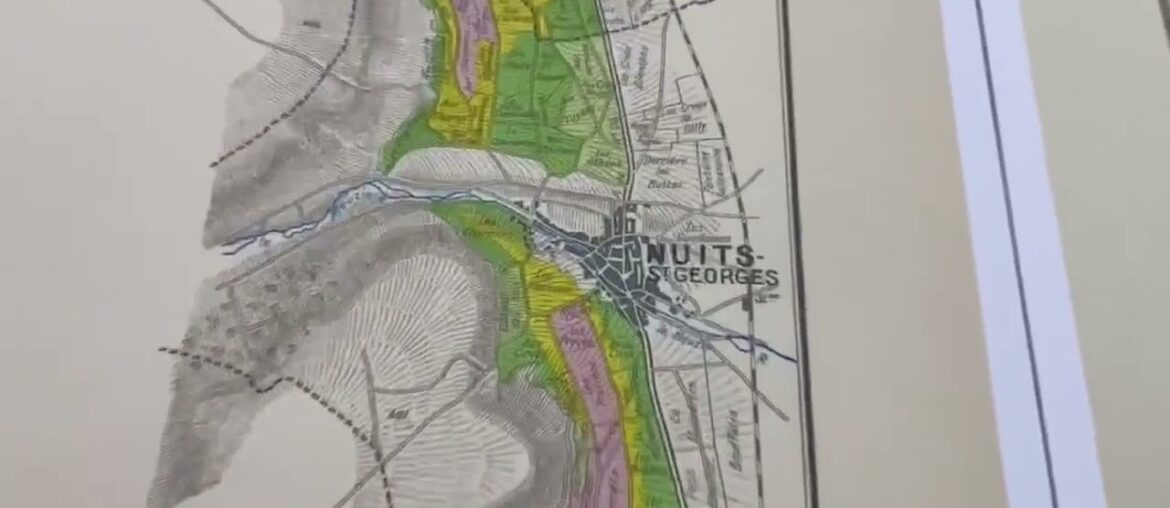 Beautiful set of two wine maps Burgundy Vineyards, 1942 | SKU: 193676,194051