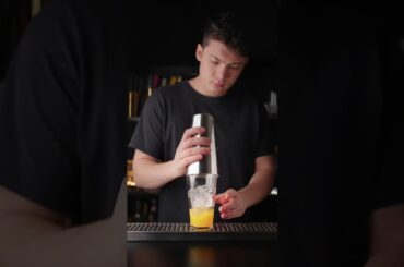 Passionfruit & Vanilla 75 - A gin and champagne cocktail FFO the Pornstar Martini (French 75 twist)