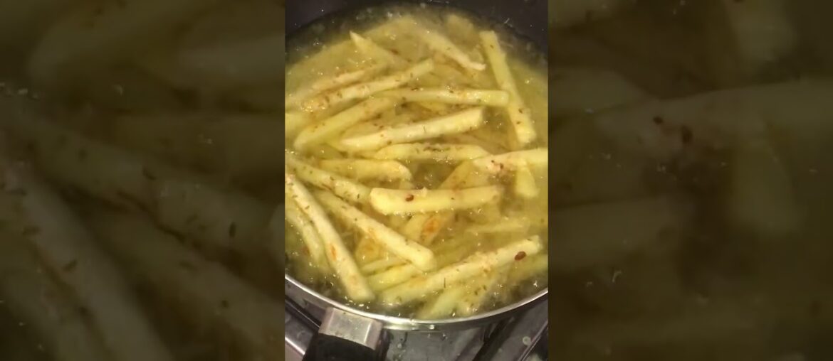 Crispy and Crunchy French Fries Recipe | Ramadan Recipe | Iftar Special | Magical Flavors |#shorts