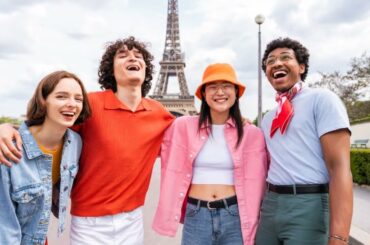 Discover Paris: Must-See Attractions & Hidden Gems!