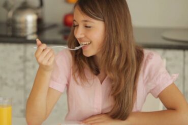 The French Cookie Book: Classic and Contemporary Recipes for Easy and Elegant Cookies