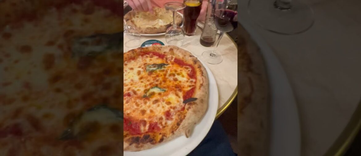 A Charming French City | Good Wine & Amazing Pizza in Toulouse, France #pizza #wine #tour #travel