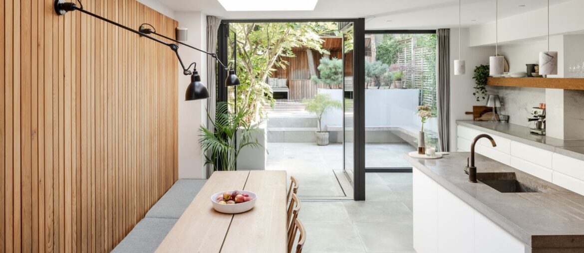 Modern extension to a four-bedroom Victorian house in Hackney, East London, UK [1600x1067]