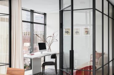 All-White Dumbo Loft In Brooklyn, NY [2580 × 3870]