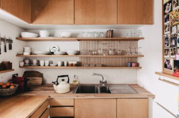 Lovely wooden kitchen. [950x1425]