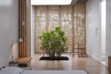 Minimalistic bedroom in a house called Anh House in Ho Chi Minh City, Vietnam. Architects: S+Na. – Sanuki + Nishizawa architects. [666x1000]