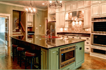 Kitchen in Auburn, Alabama [1814x973]