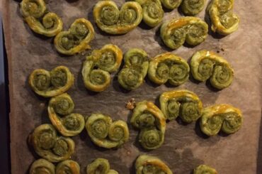 Petits feuilletés au pesto