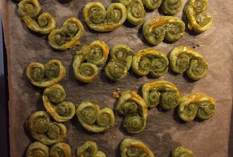 Petits feuilletés au pesto
