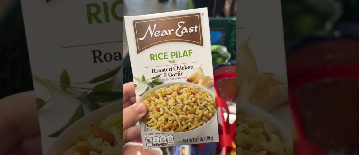 Gourmet Glatt actually has Israeli flags at all of the Israeli products, which is awesome! I thought