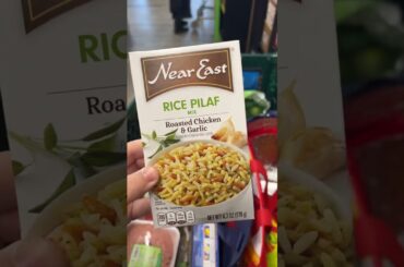 Gourmet Glatt actually has Israeli flags at all of the Israeli products, which is awesome! I thought