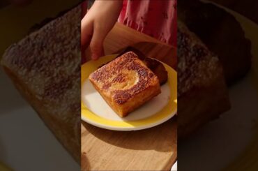 French Toast with Chocolate Heart  #frenchtoast #breakfast #toast #frenchtoastrecipe