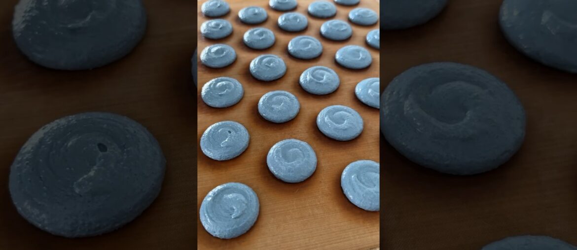 French method macaron . Recipe available on my website lugurkova.com