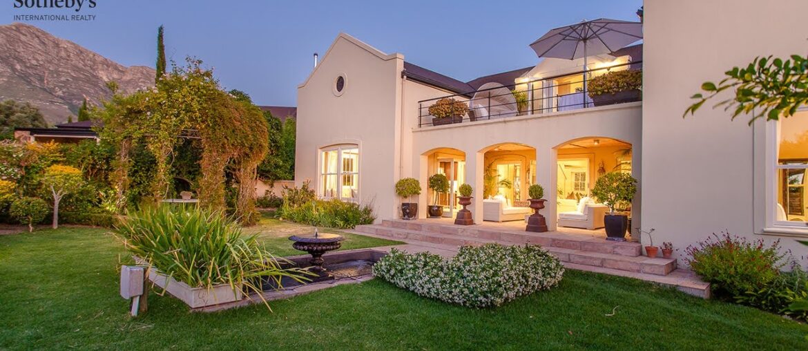 Exquisite French Villa in Domaine Des Anges | Lew Geffen Sotheby's International Realty