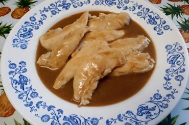 Aiguillettes de poulet, sauce Robert