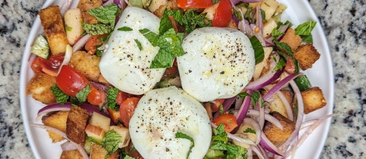 Apple Burrata Panzanella Salad Recipe #salad #recipe #burrata Apple Burrata Panzanella Salad Recipe #salad #recipe #burrata