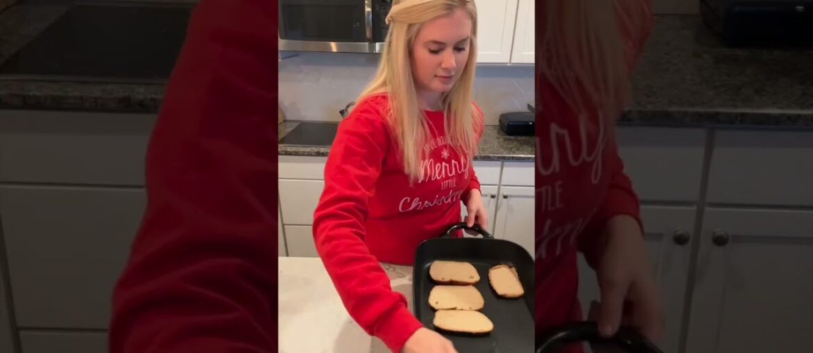 Eggnog French Toast #breakfast #holidayfood #recipe