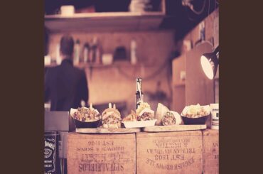 Chilled Backdrops for Exclusive Dining