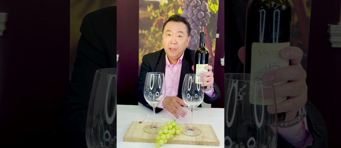 Basic Wine Pouring Etiquette 101