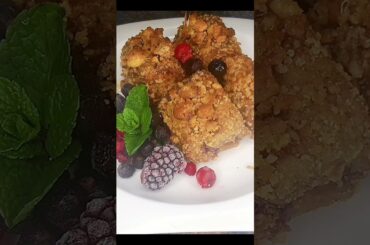 French Toast Crumble Roll-Ups #food #shortsfeed #shorts #christmas #recipe #cooking #tasty