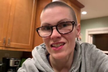 Holiday splurge - 2 peanut M&Ms, sea salt caramel frozen yogurt bar, 8 Eggo French toast sticks