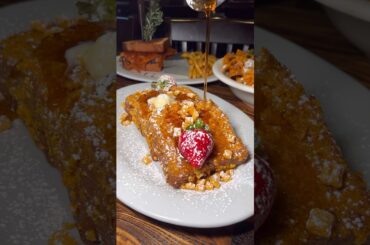 Would you try this CAPTAIN CRUNCH FRENCH TOAST? #frenchtoast #foodchallenge #lasvegas