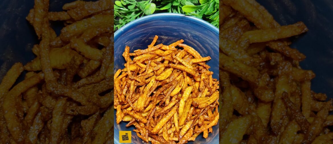 Crispy Aloo Chips Recipe #shorts #aloorecipe #chips #omnomnompk Crispy Aloo Chips Recipe #shorts #aloorecipe #chips #omnomnompk
