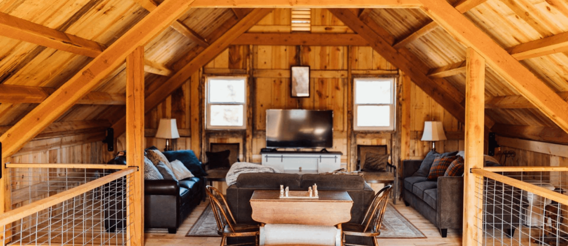 Loft in a converted barn in Northern Georgia [1920x1280]
