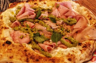 Pizza mortadelle pistache de chez Peppe