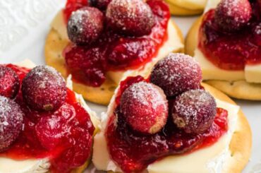Sparkling Cranberry And Brie Crostini Recipe