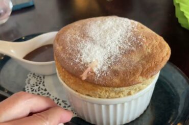 Eating Lunch at  French Restaurant in Papeete, Tahiti (French Polynesia)  | Le Sully