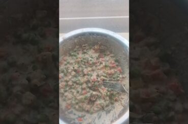 Unlacecyber -Nice Pa(ve)gan gourmet french salad with extra additions (recipe in description)