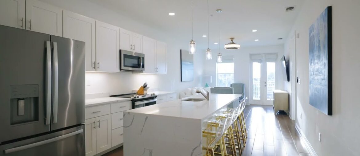 Presenting Gulf Place Residences Unit 206 Presenting Gulf Place Residences Unit 206