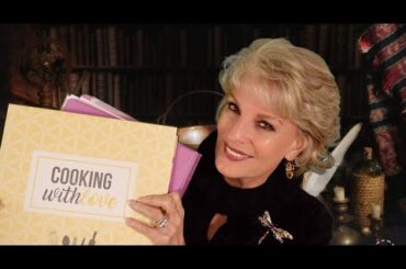 CRINKLES GALORE AS I TELEPORT IN YT GUESTS FOR INTERNATIONAL DINNER!