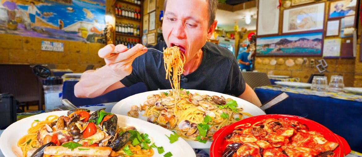 Italian Street Food in Naples!! SEAFOOD SPAGHETTI + Pizza in Naples, Italy!!