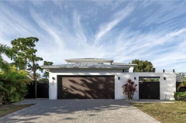 857 93rd Ave N, Naples, FL Presented by Troy Atchison.