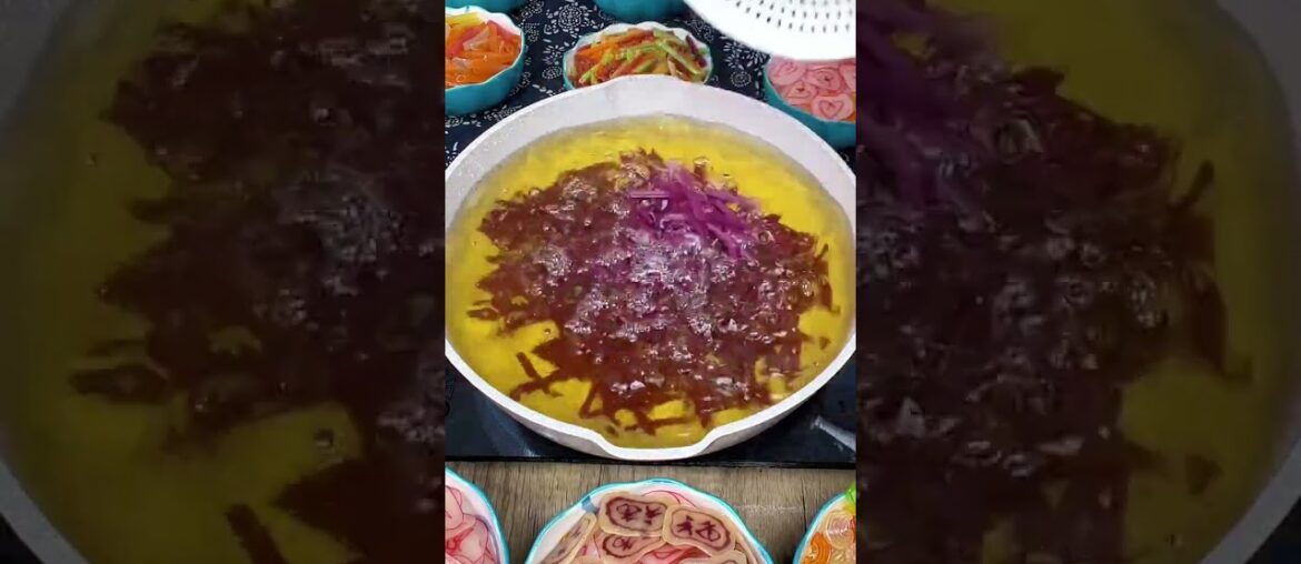 Purple sweet potato flavored French fries are so crunchy that you can’t stop eating the fried shrim