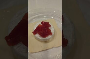 Brie En Croute: A Symphony of Flavors with Decadent Brie and Quince Jam Delight