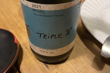 A few winter holiday selections. A white, an orange and a light red each from different countries.