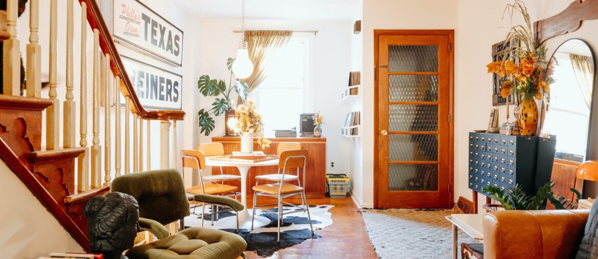 Entry of a refurbished row house, East Passyunk, South Philadelphia, Pennsylvania [2800x1866]