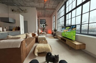 UPDATE: I bought an industrial loft in an old Philips factory! [4032 × 3024]