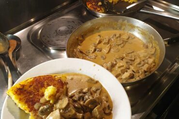 Émincé de veau à la zurichoise avec des roestis :)