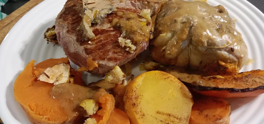 Tournedos et caille farcie sauce périgourdine