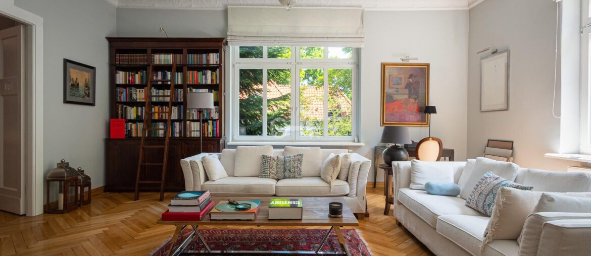 Apartment in Sopot, Poland. [1920x1281]