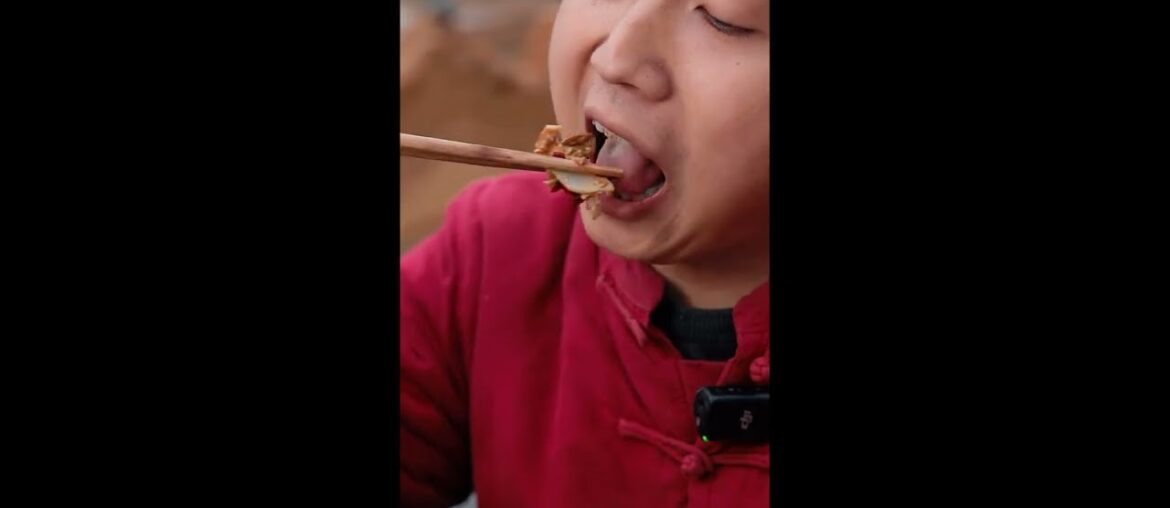 Crisp bones with peanuts, fit to drink wine (minors should not drink) Crisp bones with peanuts, fit to drink wine (minors should not drink)